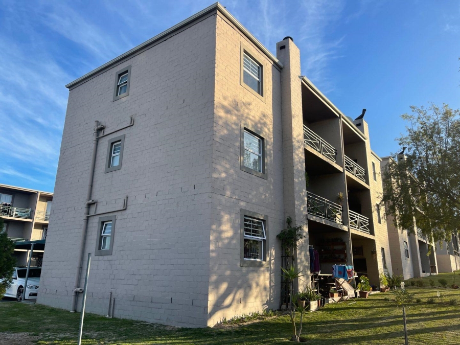 To Let 2 Bedroom Property for Rent in Vredekloof Western Cape